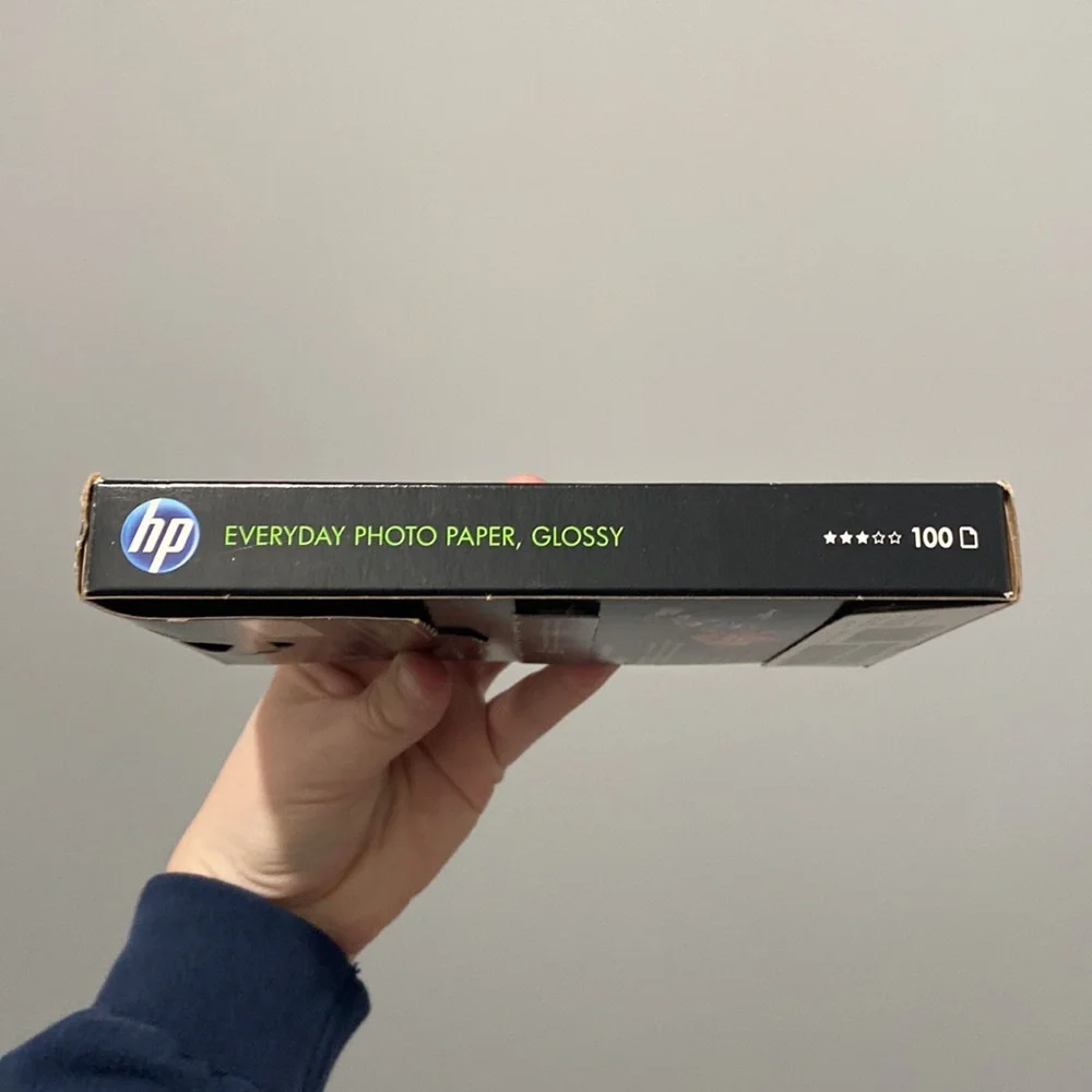 HP Everyday Glossy Photo Paper 4x6 - 100 Sheets New in bag box is opened